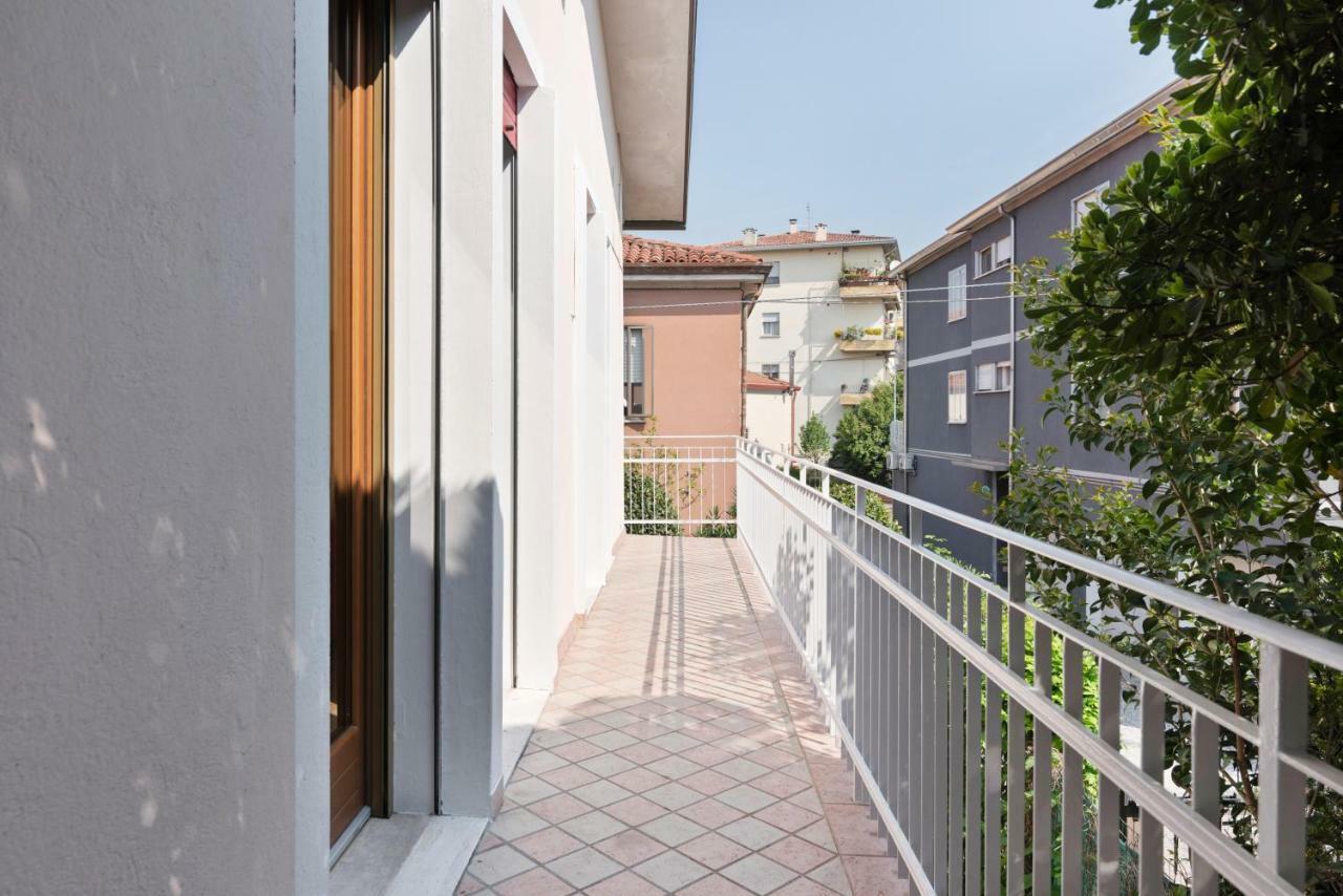 Santa Rita Roomy Apartments Padova Exterior photo